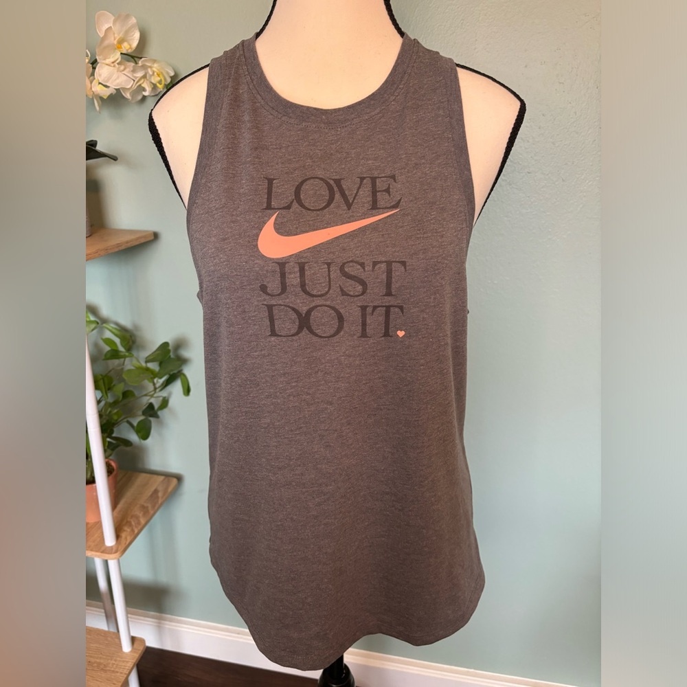 Like new Nike workout tank top